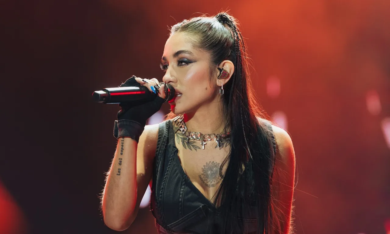 María Becerra en concierto